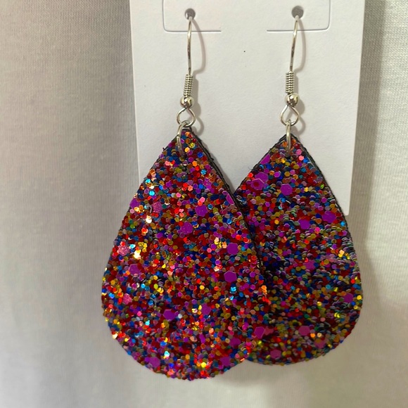 Jewelry - 🎉💕Vanna Multicolor Glitter Teardrop Earrings